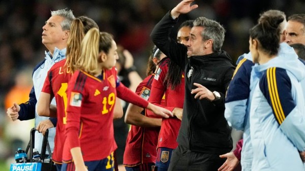 Manchester United baulk at Chelsea's &pound;7m loan demands for Marc Cucurella - Paper Talk